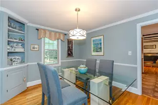 10 Circle Dr, Middletown, RI 02842 - Photo 11