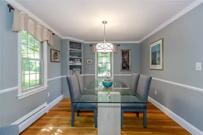 10 Circle Drive, Middletown, RI 02842 - Photo 9