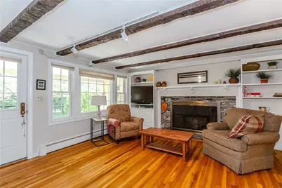 10 Circle Drive, Middletown, RI 02842 - Photo 17