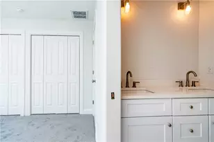 402 Juniper St, East Providence, RI 02914 - Photo 35