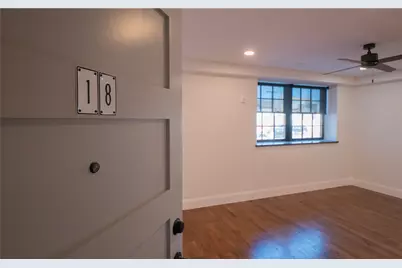 15 Cranston Avenue #18, Newport, RI 02840 - Photo 5