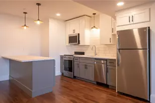 15 Cranston Ave, Newport, RI 02840 - Photo 1