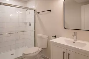 15 Cranston Ave, Newport, RI 02840 - Photo 11