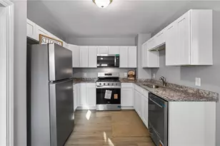37 Lincoln Ave, Warwick, RI 02888 - Photo 31