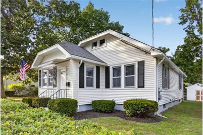 37 Lincoln Avenue, Warwick, RI 02888 - Photo 5