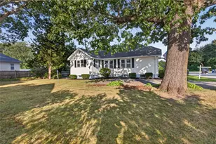 37 Lincoln Ave, Warwick, RI 02888 - Photo 43