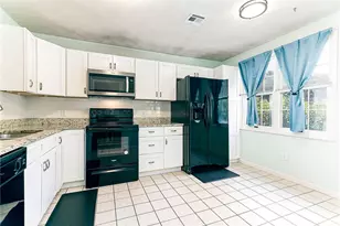 86 Trellis Dr, West Warwick, RI 02893 - Photo 9