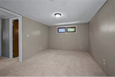243 Rice Street, Pawtucket, RI 02861 - Photo 29