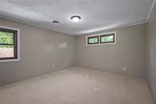 243 Rice St, Pawtucket, RI 02861 - Photo 23