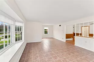 74 Isabella Ave, Providence, RI 02908 - Photo 5