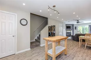 192 Fairway Dr, Coventry, RI 02816 - Photo 9