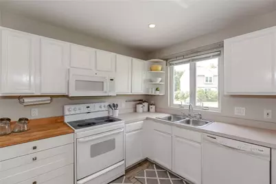 192 Fairway Drive, Coventry, RI 02816 - Photo 7