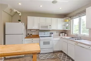 192 Fairway Dr, Coventry, RI 02816 - Photo 11