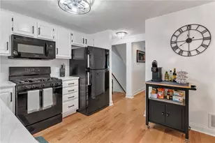 154 Bear Hill Rd, Cumberland, RI 02864 - Photo 9