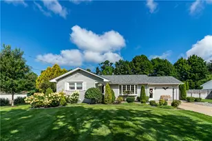 5 Hilton Dr, Johnston, RI 02919 - Photo 1