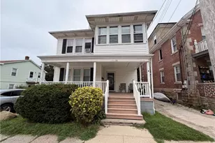 10 Russell Ave, Newport, RI 02840 - Photo 1