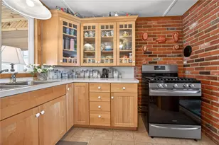 6 Arbeth Ave, Narragansett, RI 02882 - Photo 11