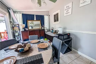 115 Davis Ave, Cranston, RI 02910 - Photo 21