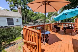 115 Davis Ave, Cranston, RI 02910 - Photo 33