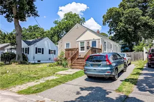 115 Davis Ave, Cranston, RI 02910 - Photo 37