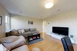 2 E Blvd, Middletown, RI 02842 - Photo 5