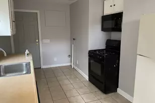 220 Dunnell Ave, Pawtucket, RI 02860 - Photo 9