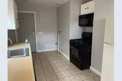 220 Dunnell Avenue, Pawtucket, RI 02860 - Photo 9
