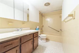 196 Old River Rd, Lincoln, RI 02865 - Photo 11