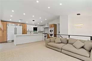 433 Gravelly Hill Rd, South Kingstown, RI 02879 - Photo 5