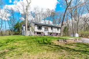 433 Gravelly Hill Rd, South Kingstown, RI 02879 - Photo 3