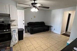 32 Almy St, Providence, RI 02909 - Photo 5