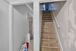 32 Almy St, Providence, RI 02909 - Photo 31