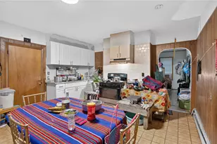32 Almy St, Providence, RI 02909 - Photo 13