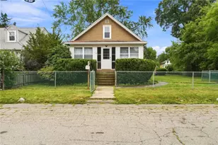 16 Beechcrest St, Warwick, RI 02888 - Photo 1