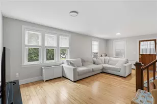 16 Beechcrest St, Warwick, RI 02888 - Photo 5