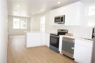 13 Benton St, Providence, RI 02909 - Photo 7