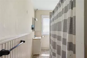 200 Admiral St, Providence, RI 02908 - Photo 5