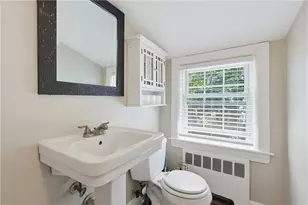7 Whipple Ave, Barrington, RI 02806 - Photo 15