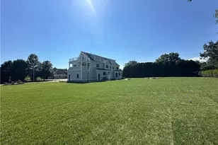 15 Cornelius Dr, Portsmouth, RI 02871 - Photo 3
