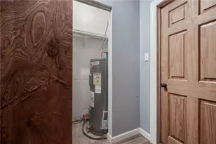 336 Killingly St, Providence, RI 02909 - Photo 9