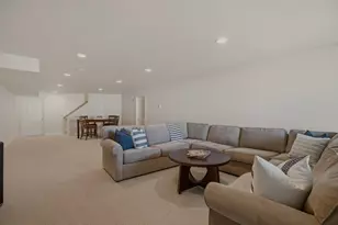 264 Rolling Hill Rd, Portsmouth, RI 02871 - Photo 37