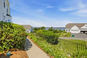 264 Rolling Hill Rd, Portsmouth, RI 02871 - Photo 1