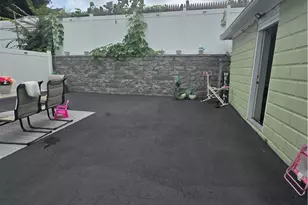 117 Ophelia St, Providence, RI 02909 - Photo 3