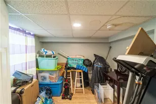 127 Boutwell St, Pawtucket, RI 02860 - Photo 15