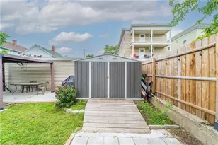 127 Boutwell St, Pawtucket, RI 02860 - Photo 21