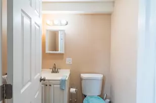 127 Boutwell St, Pawtucket, RI 02860 - Photo 11