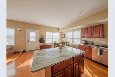 70 Pitman Street, Providence, RI 02906 - Photo 3