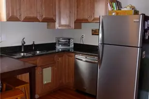 132 Gibbs Ave, Newport, RI 02840 - Photo 7