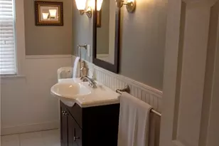 132 Gibbs Ave, Newport, RI 02840 - Photo 5