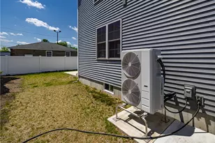 4 Batcheller Ave, Cranston, RI 02920 - Photo 3